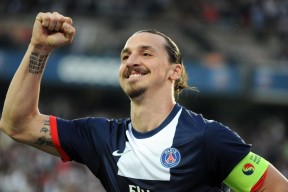 NG体育官方网站-巅峰对决，费德勒的优雅与C罗的狂飙，胜负终局一刻